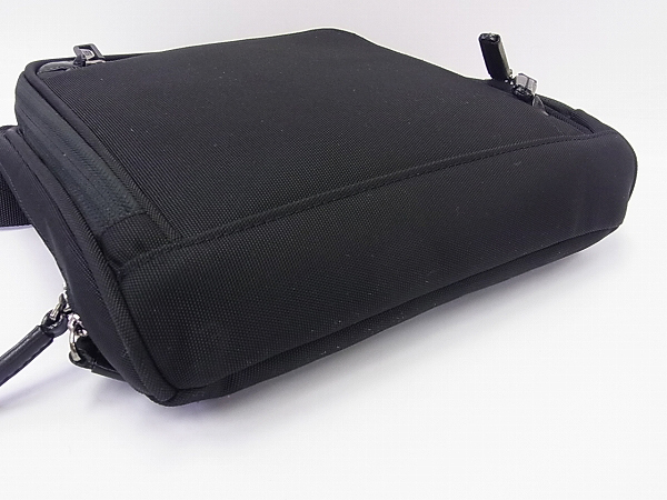 実際に弊社で買取させて頂いたゼロハリバートン PRF II ショルダーバッグ 80711-01 PRF201の画像 4枚目