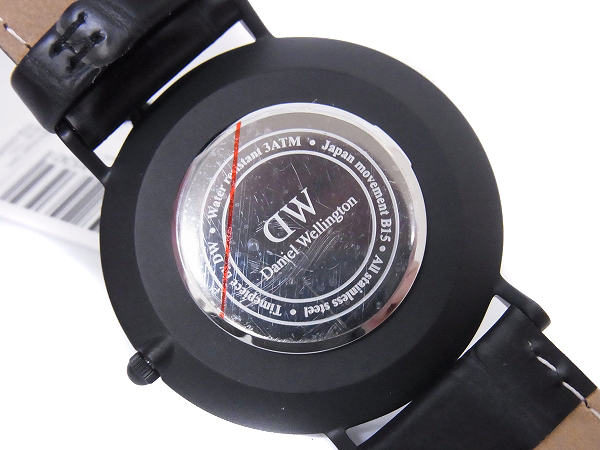 実際に弊社で買取させて頂いた[未使用]ダニエルウェリントン×バーニーズ別注限定モデル腕時計の画像 4枚目