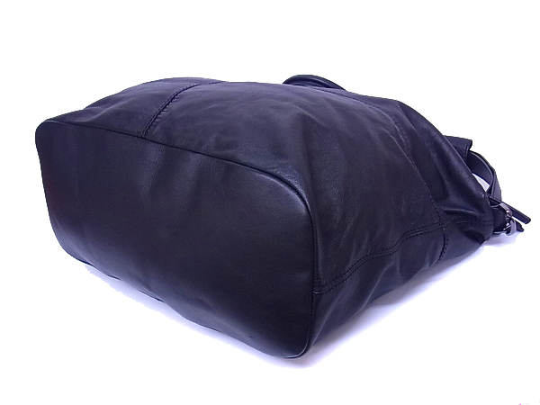 実際に弊社で買取させて頂いたGIVENCHY/ジバンシィ ナイチンゲールバッグ 羊革 ブラックの画像 3枚目