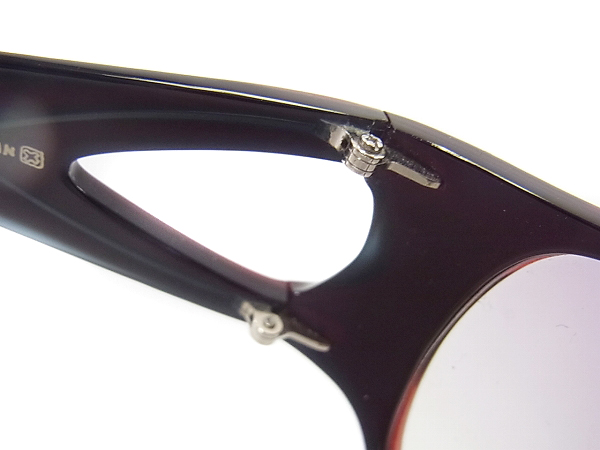 実際に弊社で買取させて頂いたLESS THAN HUMAN/レスザンヒューマン オーバルサングラス 赤の画像 4枚目