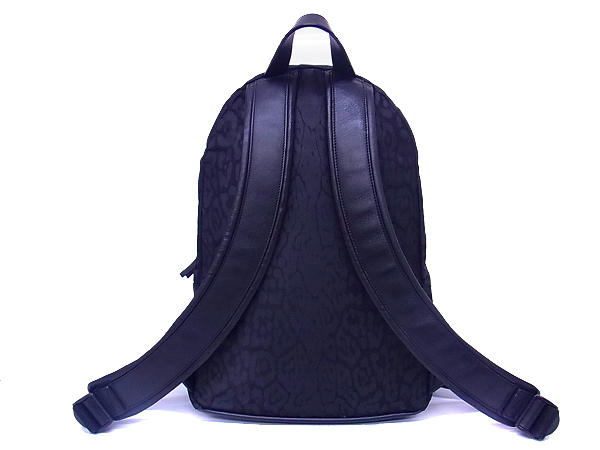 実際に弊社で買取させて頂いたGIVENCHY/ジバンシィ[8万↑]レオパード柄 リュックサック 黒の画像 1枚目