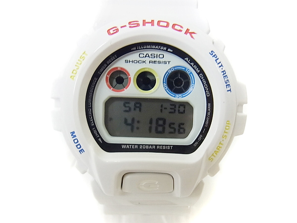 実際に弊社で買取させて頂いたG-SHOCK×MEDICOM TOY ベアブリック ホワイト DW-6900MT-7JRの画像 1枚目