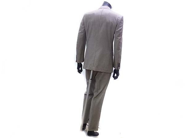 実際に弊社で買取させて頂いたバーニーズニューヨーク チェック柄 ジャケットセットアップ 48の画像 1枚目