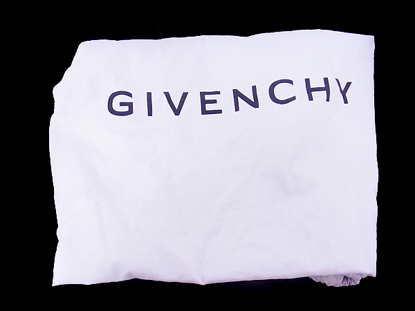 実際に弊社で買取させて頂いたGIVENCHY/ジバンシィ[8万↑]レオパード柄 リュックサック 黒の画像 9枚目