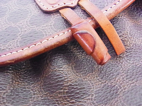 実際に弊社で買取させて頂いたCELINE/セリーヌ ショルダー/セカンドバッグ 黒/茶 2点セットの画像 7枚目