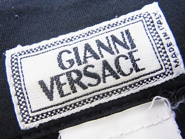 実際に弊社で買取させて頂いたGIANNI VERSACE/ジャンニヴェルサーチ 半袖ポロシャツ/ブラックの画像 2枚目