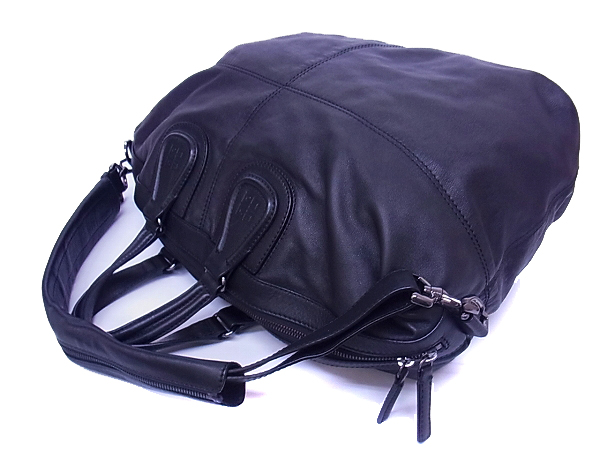 実際に弊社で買取させて頂いたGIVENCHY/ジバンシィ ナイチンゲールバッグ 羊革 ブラックの画像 2枚目