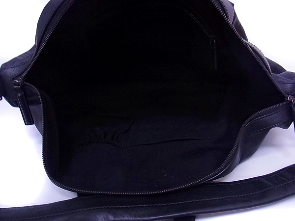 実際に弊社で買取させて頂いたGIVENCHY/ジバンシィ ナイチンゲールバッグ 羊革 ブラックの画像 4枚目