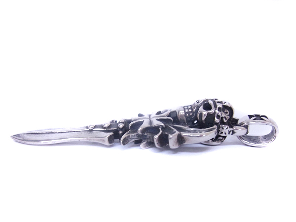 実際に弊社で買取させて頂いたトラヴィスワーカー【12万↑】キングウイングダガーペンダントの画像 3枚目