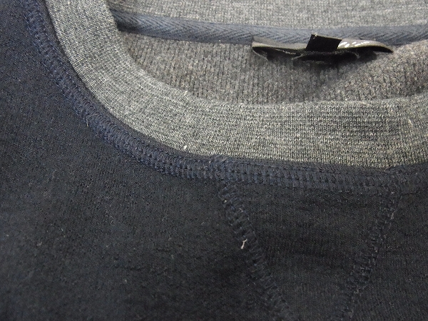 実際に弊社で買取させて頂いたA.P.C./アーペーセー 2トーンウール混ニットセーター 紺×灰/Sの画像 4枚目