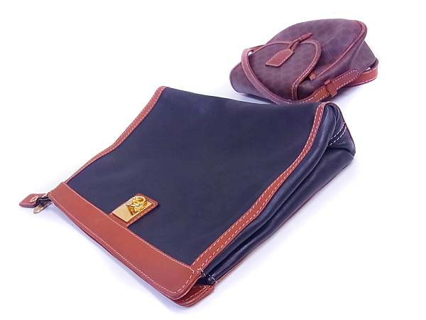 実際に弊社で買取させて頂いたCELINE/セリーヌ ショルダー/セカンドバッグ 黒/茶 2点セットの画像 3枚目