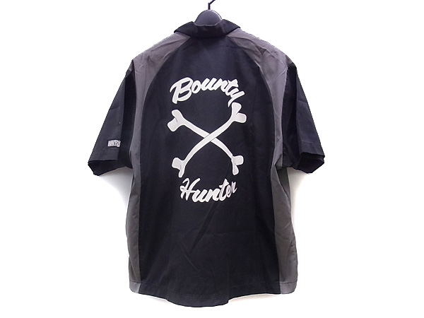 実際に弊社で買取させて頂いたバウンティーハンター 切り替え半袖シャツ ブラック×グレー/Lの画像 1枚目
