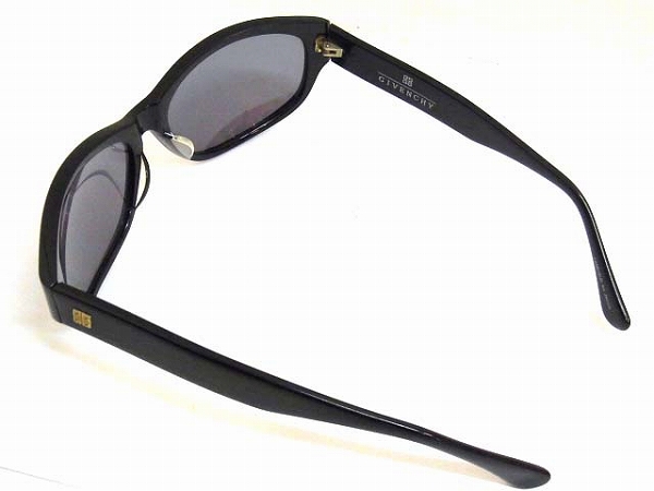 実際に弊社で買取させて頂いたGIVENCHY/ジバンシイ セルフレームサングラス ブラック/F-1022の画像 1枚目