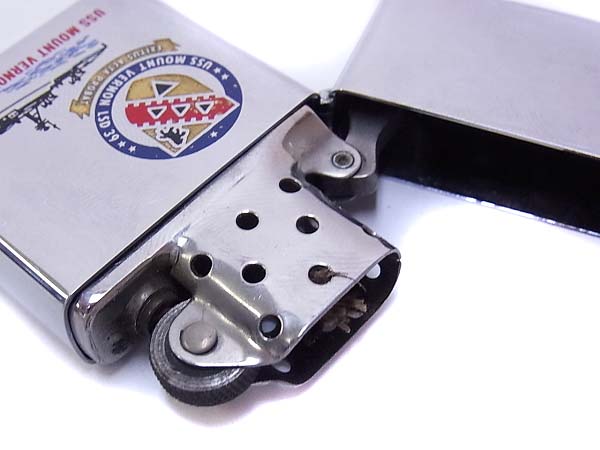 実際に弊社で買取させて頂いたZIPPO/ジッポー ビンテージ 1973年 USS MOUNT VERNON LSD-39の画像 6枚目