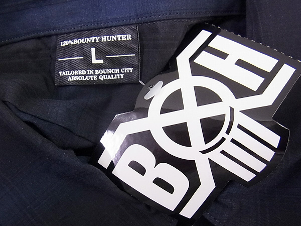 実際に弊社で買取させて頂いた【未使用】バウンティーハンター チェック半袖シャツ 黒青/Lの画像 2枚目