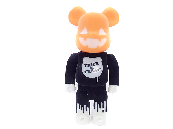 実際に弊社で買取させて頂いたBE@RBRICK/ベアブリック HELLOWEEN/ハロウィン 2009/400%の画像 1枚目