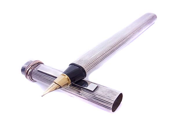 実際に弊社で買取させて頂いたCartier/カルティエ シルバー 楕円形 万年筆 インク付きの画像 1枚目