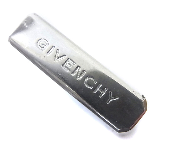 実際に弊社で買取させて頂いたGIVENCY/ジバンシィ G2000 フリントガスライター シルバーの画像 5枚目
