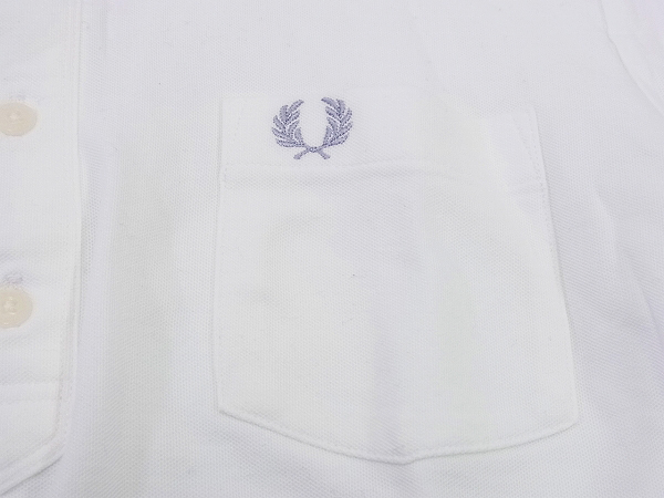 実際に弊社で買取させて頂いたFRED PERRY/フレッドペリー 半袖ポロシャツ ボタンダウン/白/Lの画像 4枚目