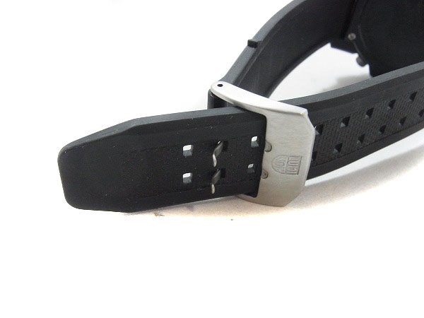 実際に弊社で買取させて頂いたLUMINOX/ルミノックス ネイビーシリーズ 腕時計 黒×白/3080の画像 5枚目