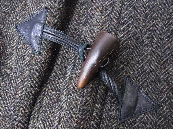 実際に弊社で買取させて頂いたCAMIERA/カミエラ ツイードウールダッフルコー グリーン系/46の画像 3枚目