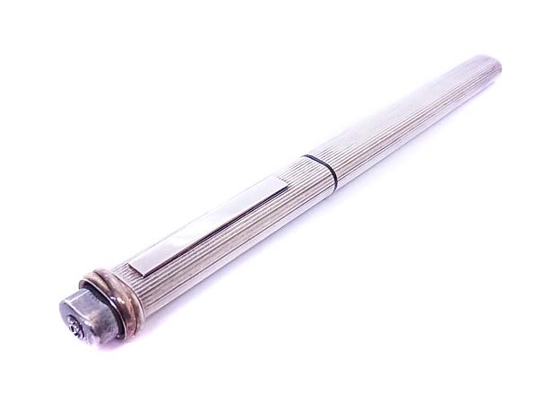 実際に弊社で買取させて頂いたCartier/カルティエ シルバー 楕円形 万年筆 インク付きの画像 2枚目