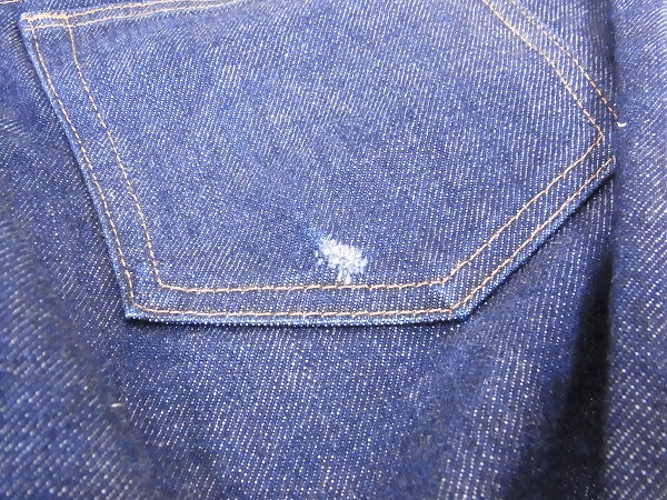 実際に弊社で買取させて頂いたA.P.C./アーペーセー プチスタンダード 赤耳デニム C0120/30の画像 6枚目