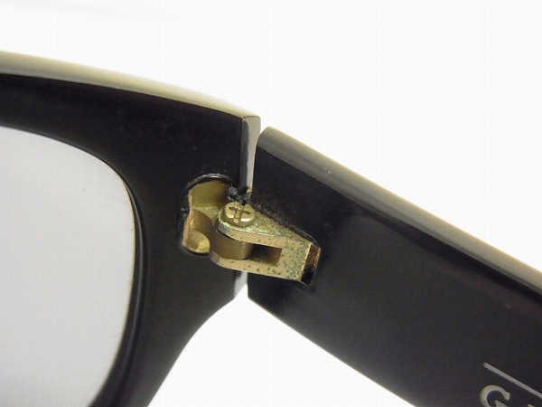 実際に弊社で買取させて頂いたGIVENCHY/ジバンシイ セルフレームサングラス ブラック/F-1022の画像 5枚目