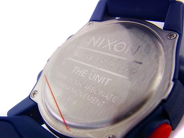 実際に弊社で買取させて頂いたNIXON/ニクソン ユニット ネイビー デジタル腕時計/A197307の画像 5枚目