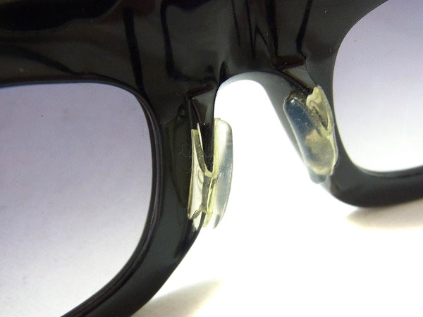 実際に弊社で買取させて頂いたLANVIN/ランバン カニエ着サングラス セルフレーム 黒/LV2114の画像 2枚目