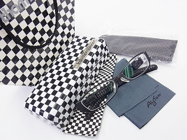 実際に弊社で買取させて頂いたレスザンヒューマン パンチラッ-10-マルダシ メガネフレーム 黒の画像 6枚目