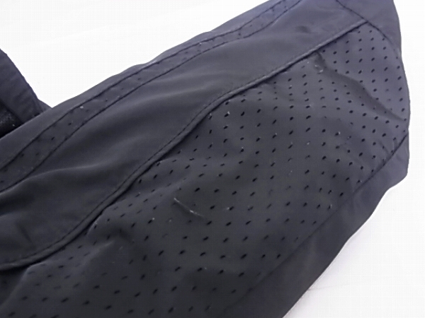 実際に弊社で買取させて頂いたHUGO BOSS/ヒューゴボス ジップアップジャケット/ブルゾン UK52の画像 7枚目