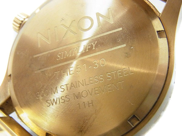 実際に弊社で買取させて頂いたNIXON/ニクソン THE51-30 オールゴールド/金 腕時計 A057-502の画像 4枚目