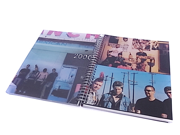 実際に弊社で買取させて頂いたRancid 写真集 BOUNTY HUNTER ワープ マガジン ジャパン/2点SETの画像 3枚目