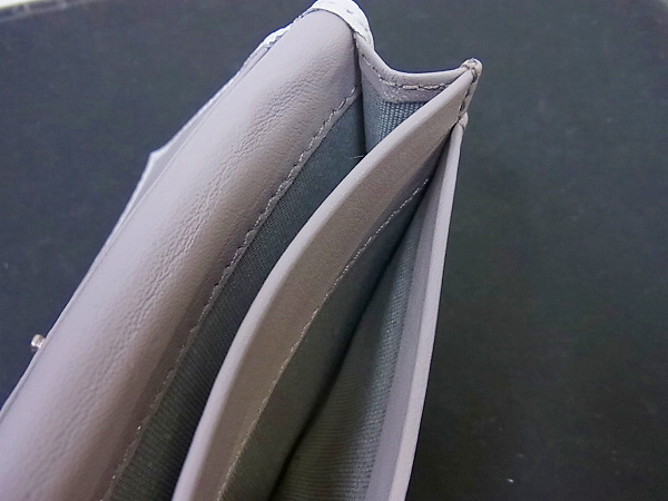 実際に弊社で買取させて頂いたJIMMY CHOO/ジミーチュウ 名刺入れ カードケーススタースタッズの画像 4枚目