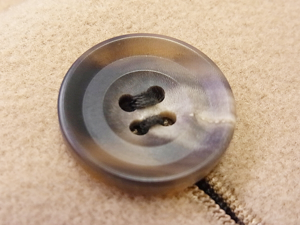 実際に弊社で買取させて頂いたato/アトウ ダブルチェスターコート ウール キャラメル/46の画像 6枚目