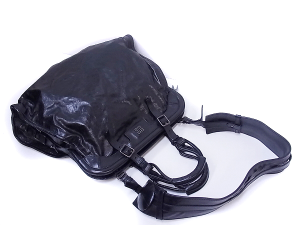 実際に弊社で買取させて頂いたGIVENCHY/ジバンシイ 2WAYレザーボストン/ショルダーバッグ 黒の画像 2枚目