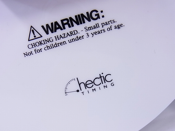 実際に弊社で買取させて頂いたKAWS×HECTIC 限定100個 HEART&CROSSBONE シリアル入壁時計の画像 3枚目