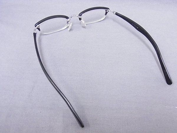 実際に弊社で買取させて頂いた井戸多美男作 T420-2 ツートーンメガネフレーム 黒×クリアの画像 2枚目