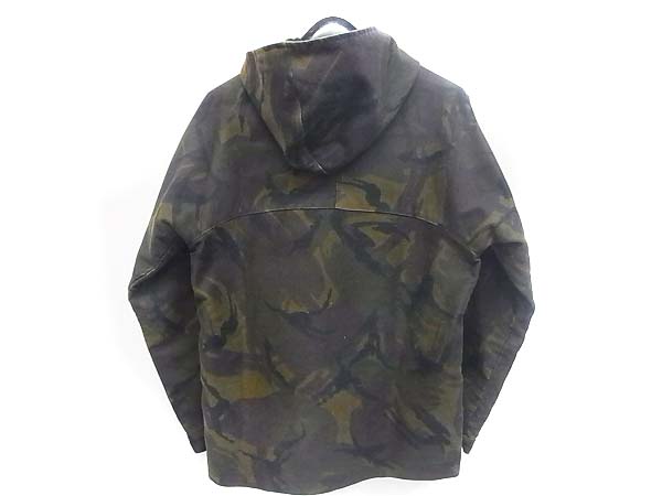 実際に弊社で買取させて頂いたA.P.C. ハーフジップオイルド アノラックパーカー カモ柄/Sの画像 1枚目