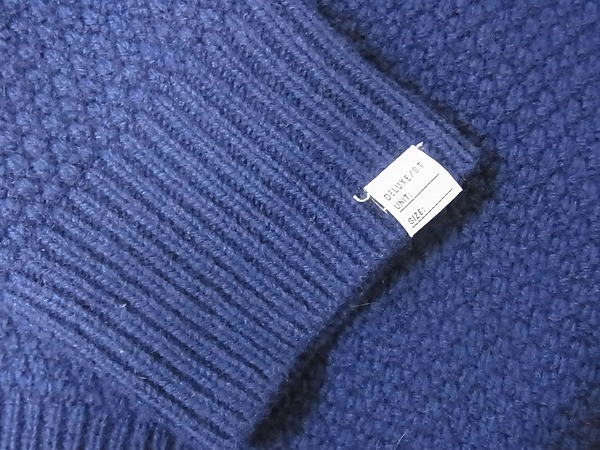 実際に弊社で買取させて頂いたDELUXE/デラックス ウールセーター/ニット 雪柄 ブルー Lの画像 5枚目