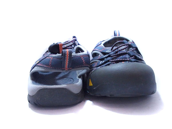 実際に弊社で買取させて頂いたkeen/キーン ニューポート スポーツサンダル 110230/26.5の画像 3枚目