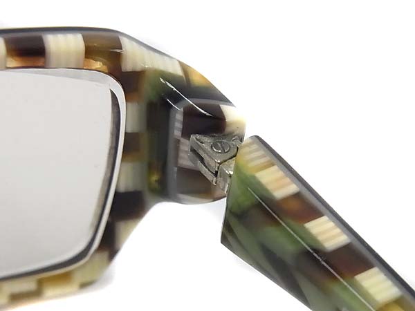 実際に弊社で買取させて頂いたLESSTHANHUMAN/レスザンヒューマン スクエア 眼鏡フレーム の画像 5枚目