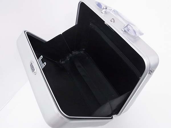 実際に弊社で買取させて頂いたZERO halliburton/ゼロ ハリバートン 2WAYミニアタッシュケースの画像 5枚目