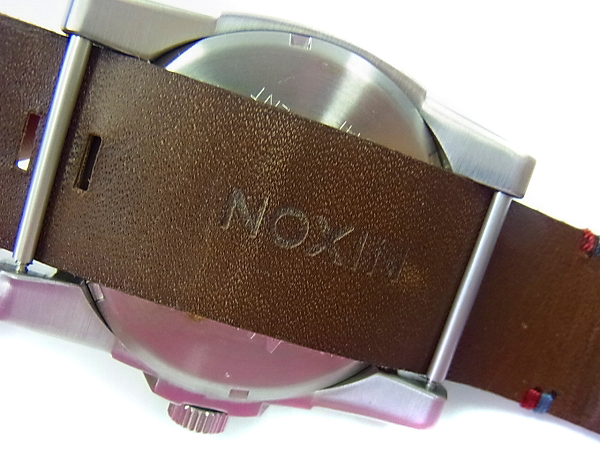 実際に弊社で買取させて頂いたNIXON/ニクソン TAKE CHARGE/テイクチャージ クォーツ 腕時計の画像 8枚目