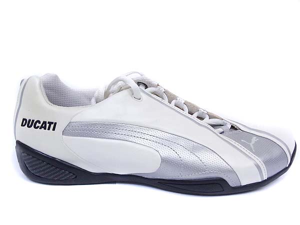 実際に弊社で買取させて頂いたプーマ ドゥカティ·パニガーレ スニーカー 301221-04/27.0の画像 4枚目