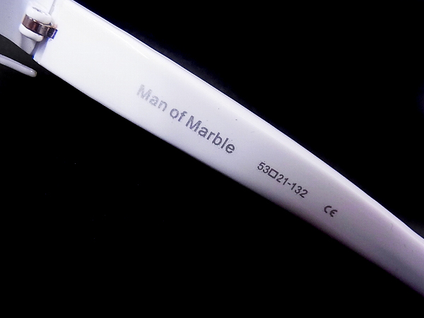 実際に弊社で買取させて頂いたLess Than Human/レスザンヒューマン 眼鏡フレーム man-59 白の画像 4枚目