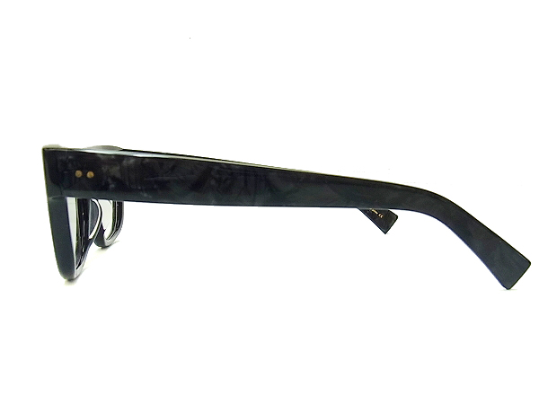 実際に弊社で買取させて頂いたオリバー ゴールドスミス COMMANDER メガネフレーム 黒の画像 1枚目