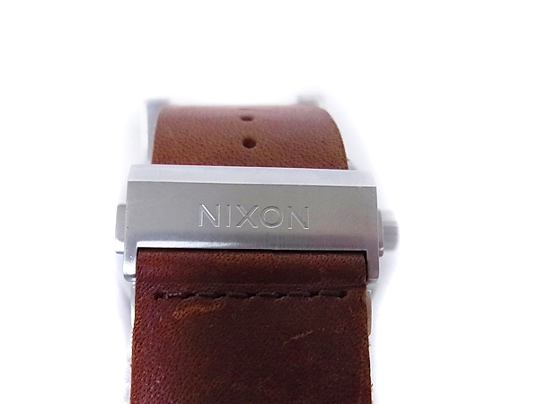 実際に弊社で買取させて頂いたNIXON/ニクソン THE MAGNACON/マグナコン 銀/黒/茶/A458019の画像 3枚目