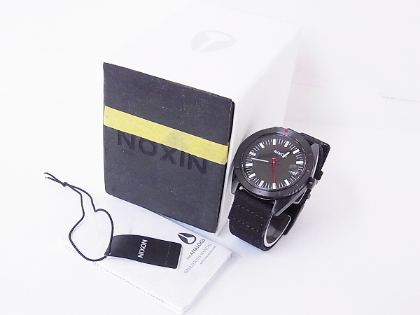 実際に弊社で買取させて頂いたNIXON/ニクソン ROVER II オールブラック 腕時計 NA355001-00の画像 6枚目